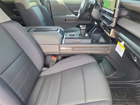 New 2025 GMC Hummer EV 3X image 10