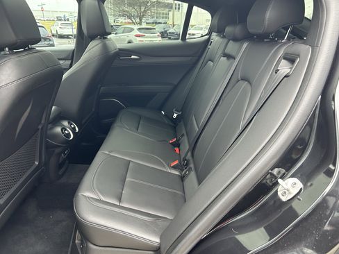 Used 2022 Alfa Romeo Stelvio Ti image 25