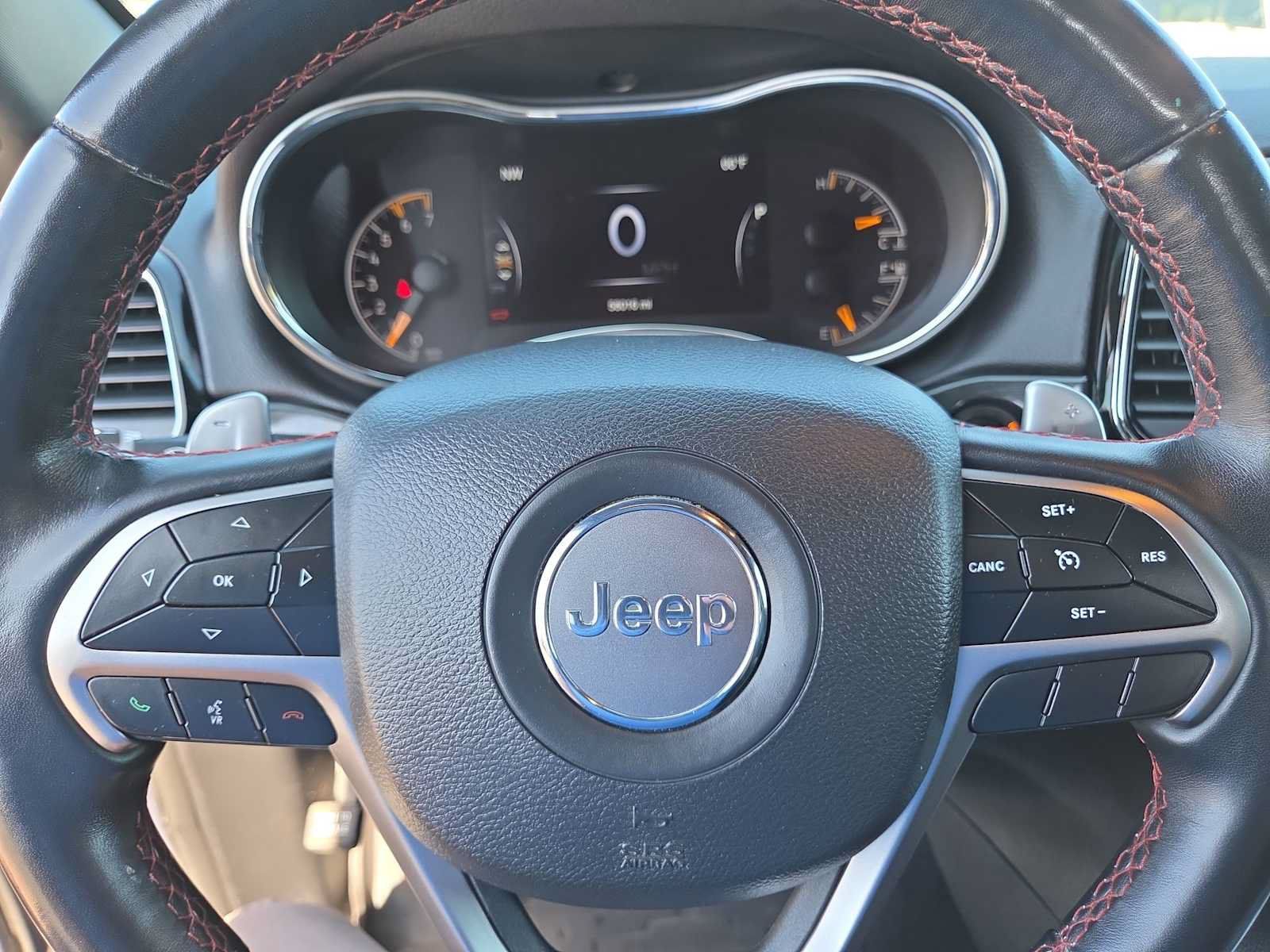 Used 2019 Jeep Grand Cherokee Trailhawk w/ Trailhawk Luxury Group AWD/4WD image 23