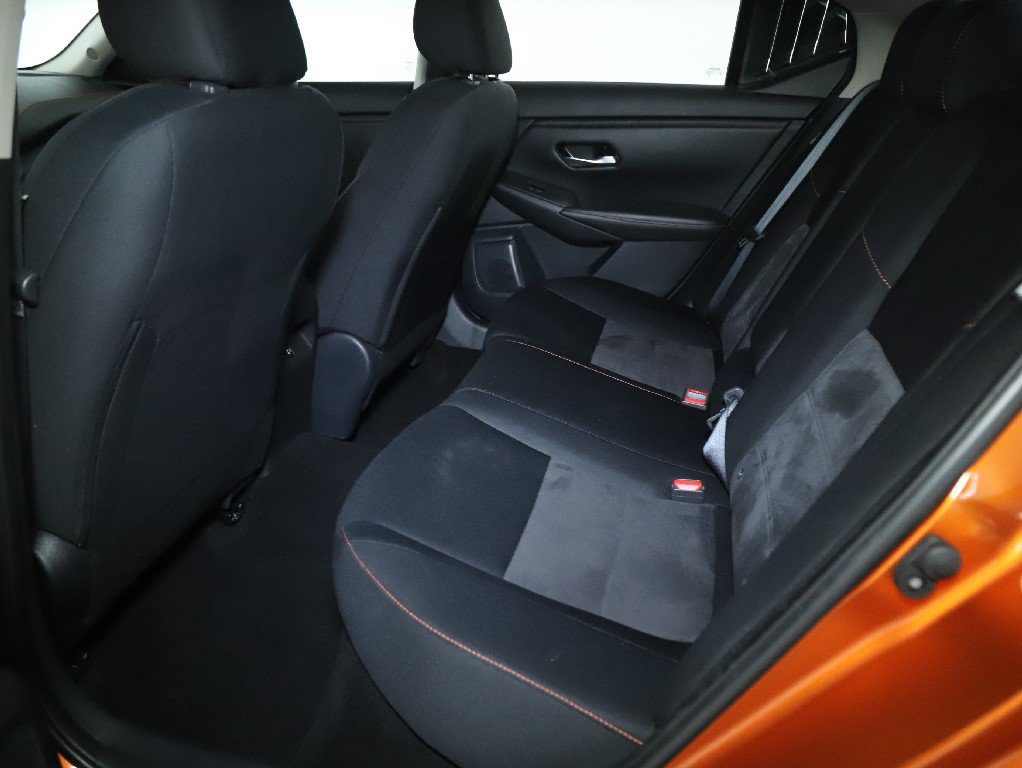 Used 2023 Nissan Sentra SR w/ Electronics Package FWD image 14