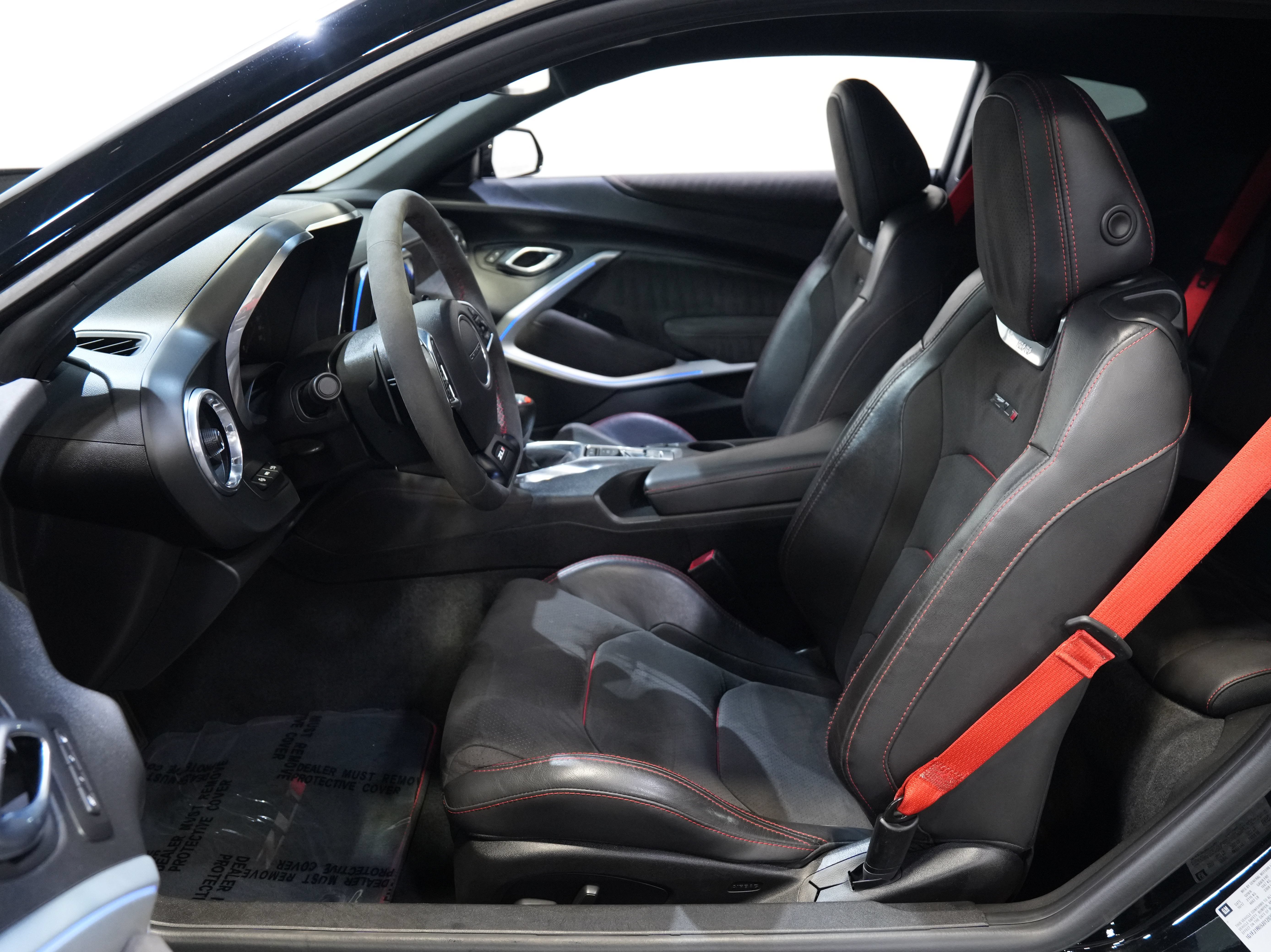 Used 2018 Chevrolet Camaro ZL1 RWD image 27