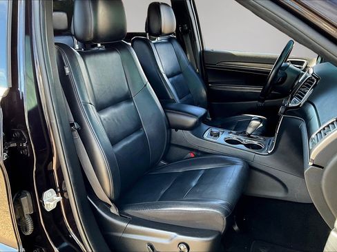 Used 2020 Jeep Grand Cherokee Limited image 29