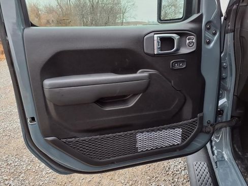 New 2026 Jeep Gladiator Sport image 21