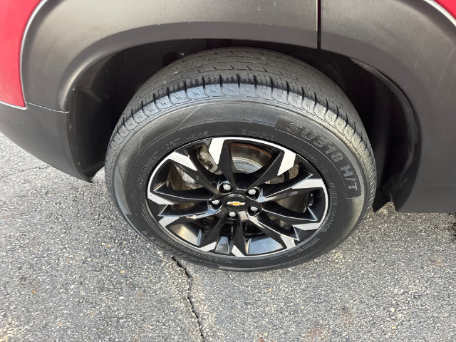 Used 2021 Chevrolet TrailBlazer LT w/ Convenience Package FWD image 10