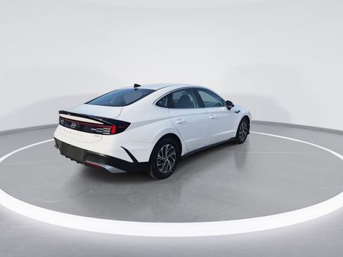 New 2026 Hyundai Sonata Blue FWD image 8