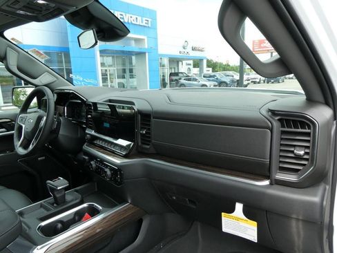 New 2026 Chevrolet Silverado 1500 RST AWD/4WD image 13