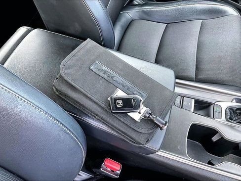 Used 2018 Honda Accord Sport image 35