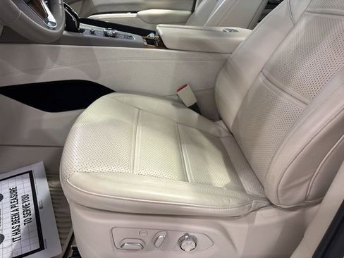 Used 2024 Cadillac Escalade Sport Platinum w/ LPO, ONYX Package image 10