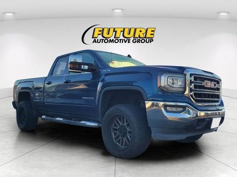 Used 2017 GMC Sierra 1500 SLE w/ SLE Value Package image 1