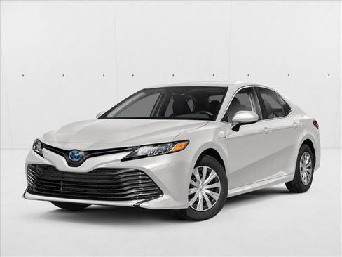 Used 2020 Toyota Camry LE w/ Carpet Mat Package FWD image 1