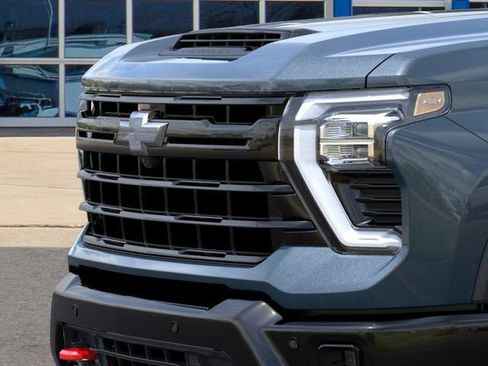 New 2025 Chevrolet Silverado 2500 LT w/ Trail Boss Package AWD/4WD image 13