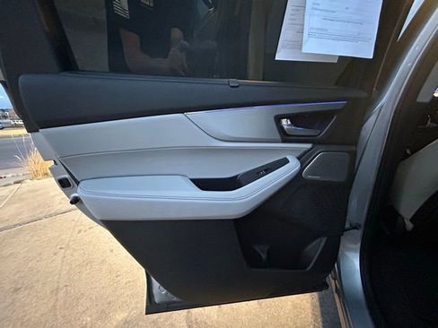 Used 2025 Acura MDX w/ Technology Package image 21