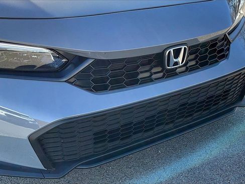 Used 2025 Honda Civic Sport image 29