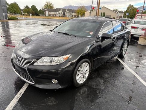 Used 2014 Lexus ES 300h image 2