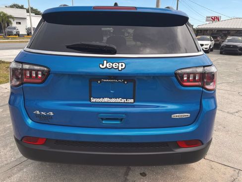 Used 2024 Jeep Compass Latitude AWD/4WD image 4