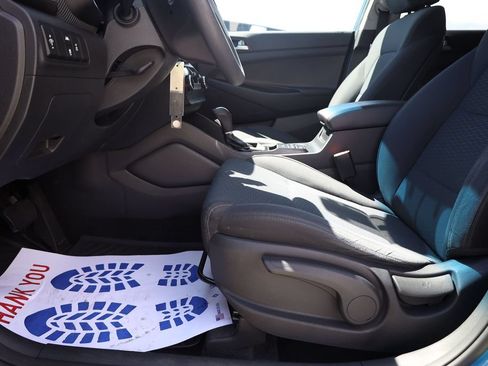 Used 2019 Hyundai Tucson SE AWD/4WD image 11