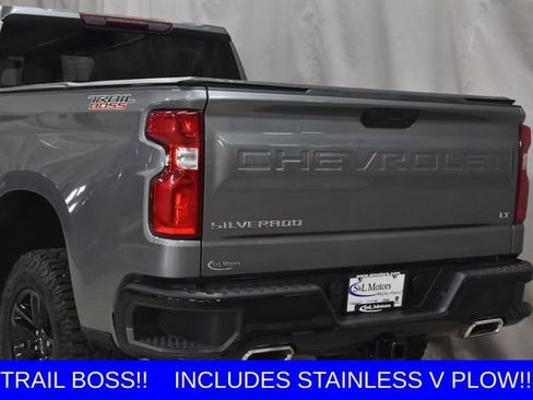 Used 2021 Chevrolet Silverado 1500 LT Trail Boss AWD/4WD image 8