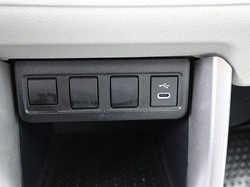 Certified 2023 Toyota Corolla Cross L image 24