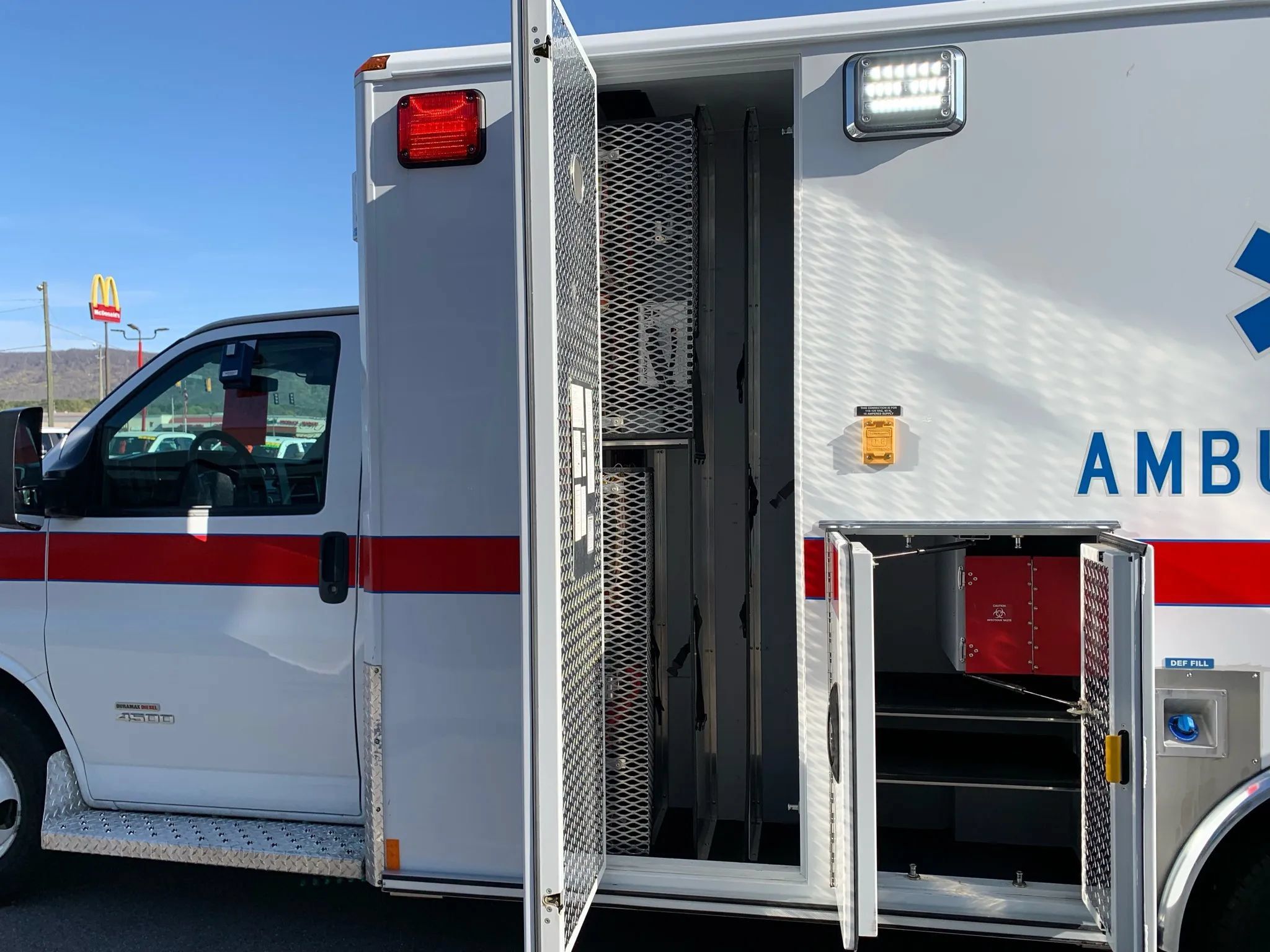 Used 2014 Chevrolet Express 4500 w/ Ambulance Package RWD image 30