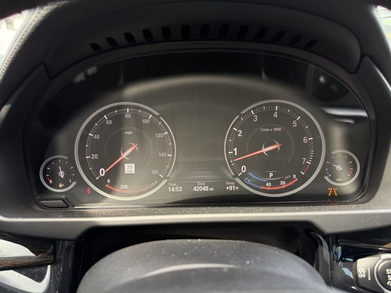 Used 2019 BMW X6 sDrive35i w/ Premium Package RWD image 16