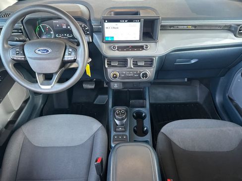 Certified 2023 Ford Maverick XL FWD image 3