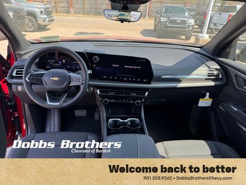 New 2026 Chevrolet Traverse LT w/ Sun and Wheel Package FWD image 13