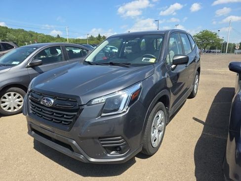 Used 2024 Subaru Forester AWD/4WD image 8