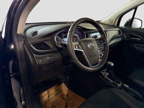 Used 2018 Buick Encore Preferred image 10