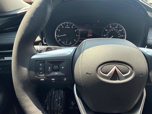 Used 2025 INFINITI QX60 Pure FWD image 18