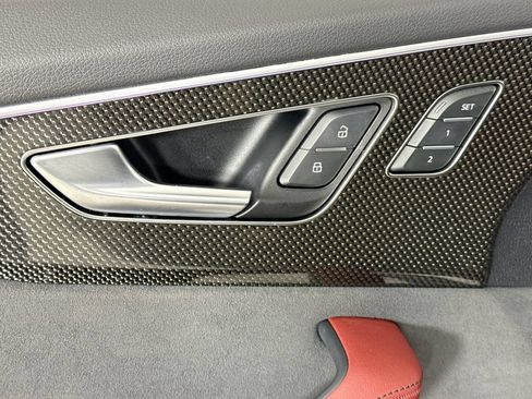 Used 2023 Audi SQ8 Prestige AWD/4WD image 23