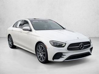 Used 2022 Mercedes-Benz E 450 4MATIC Sedan video 3