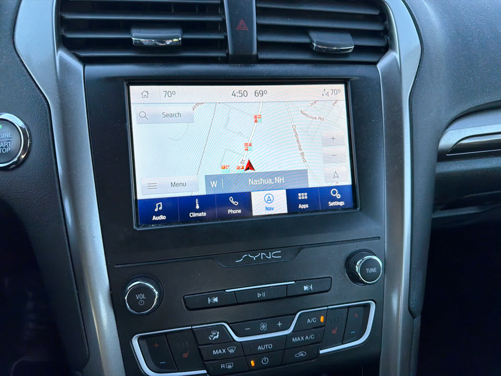 Used 2019 Ford Fusion SEL FWD image 3