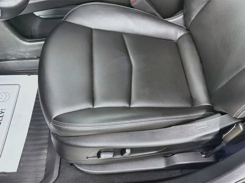 Used 2024 Cadillac XT5 Luxury AWD/4WD image 19