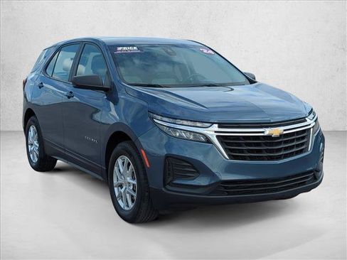 Used 2024 Chevrolet Equinox LS FWD image 3