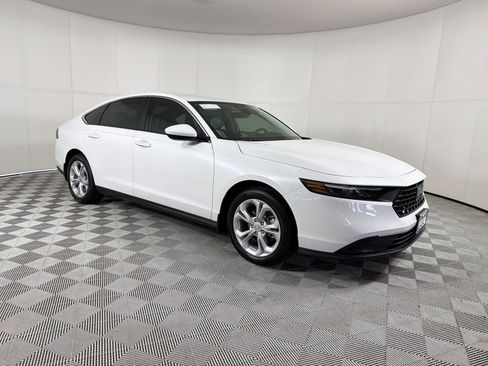 New 2026 Honda Accord LX image 7