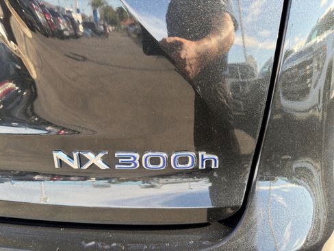 Used 2019 Lexus NX 300h NX 300h image 38