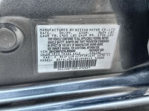 Used 2024 Nissan Versa SR image 25