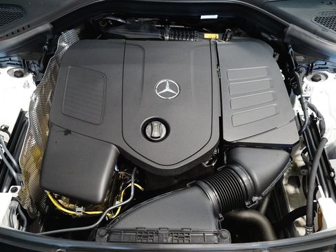 Used 2026 Mercedes-Benz GLC 300 4MATIC image 27