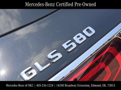 Used 2021 Mercedes-Benz GLS 580 4MATIC image 8