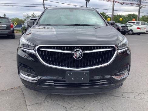 Used 2018 Buick Enclave Essence AWD/4WD image 2