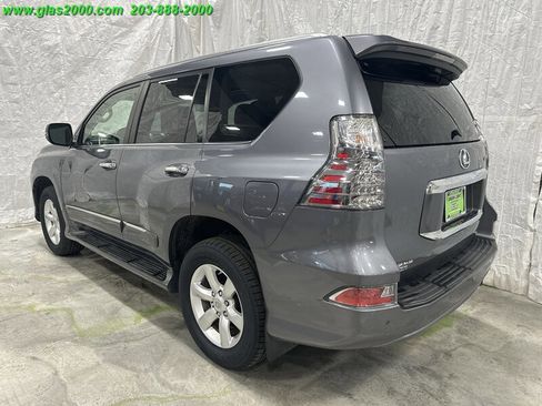 Used 2018 Lexus GX 460 image 7