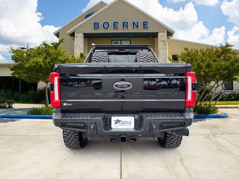 Used 2024 Ford F250 Lariat w/ Lariat Ultimate Package AWD/4WD image 4