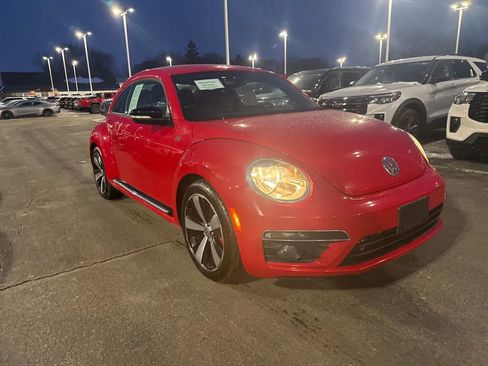 Used 2016 Volkswagen Beetle R-Line SE image 4