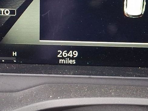 Certified 2025 Nissan Rogue Platinum image 21