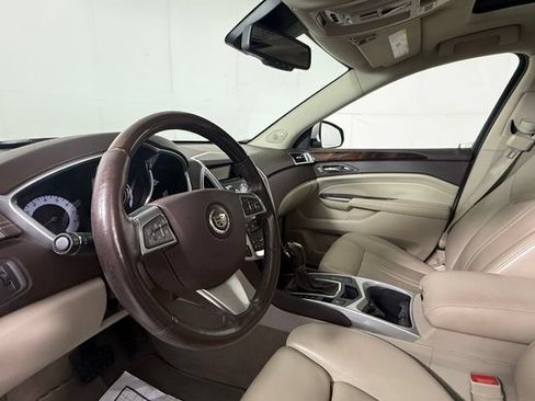 Used 2012 Cadillac SRX Luxury FWD image 5