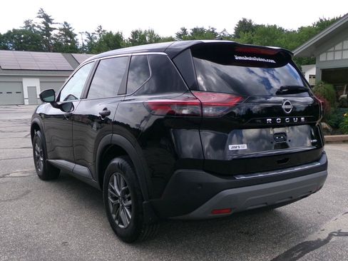 Used 2022 Nissan Rogue S AWD/4WD image 3