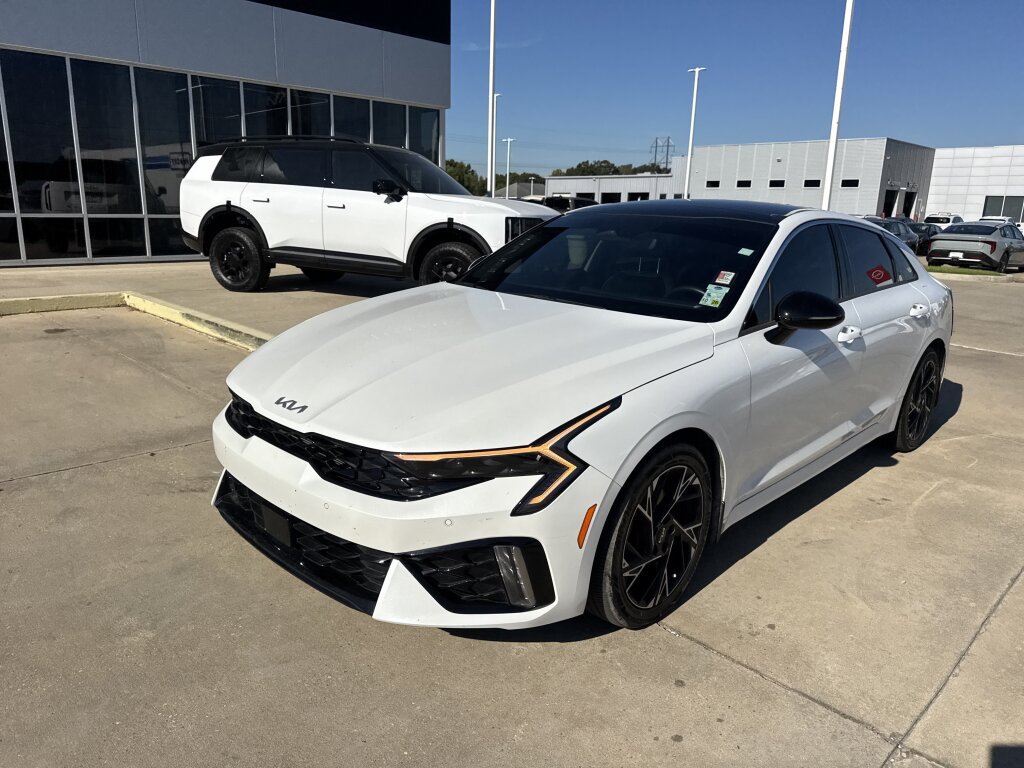 Certified 2025 Kia K5 GT-Line w/ GT-Line Premium Package FWD image 2