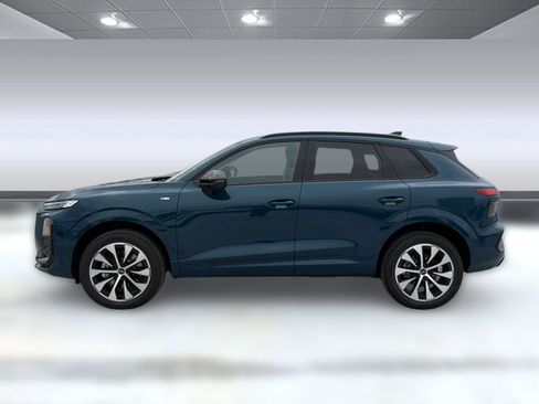 New 2026 Audi Q3 quattro 2.0T AWD/4WD image 2