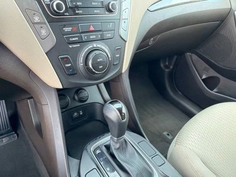 Used 2017 Hyundai Santa Fe Sport AWD/4WD image 20