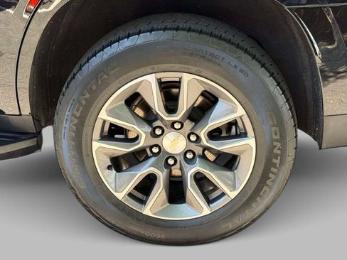 Used 2023 Chevrolet Tahoe LT w/ Luxury Package AWD/4WD image 15